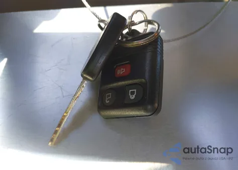 1998 Ford Expedition Eddie Bauer/Xlt z USA, uszkodzony, nr VIN 1FMRU17L7WLB23962